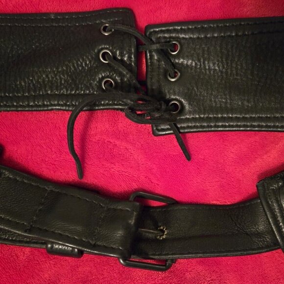 U.S. Made Co Black Leather Chaps Motorcycle Adjustable Waist Size XL Side Zip - Picture 4 of 7